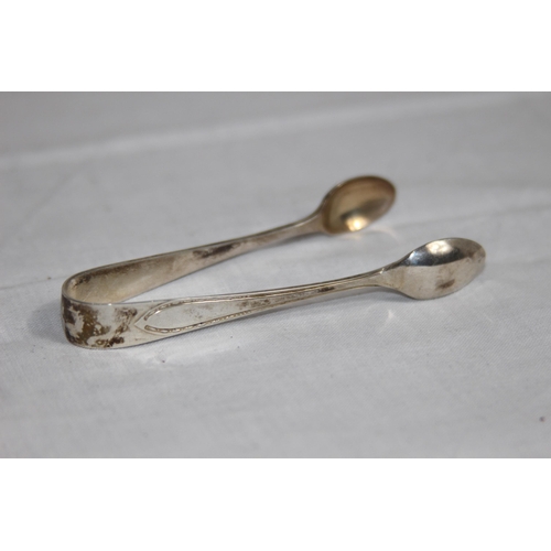 1101 - PAIR OF SILVER SUGAR TONGS BY A P CO - BIRMINGHAM 1962 - 18G