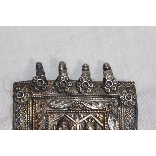 1125 - INDIAN SILVER WHITE PANEL FEATURING DEITIES - 6 X 7CM