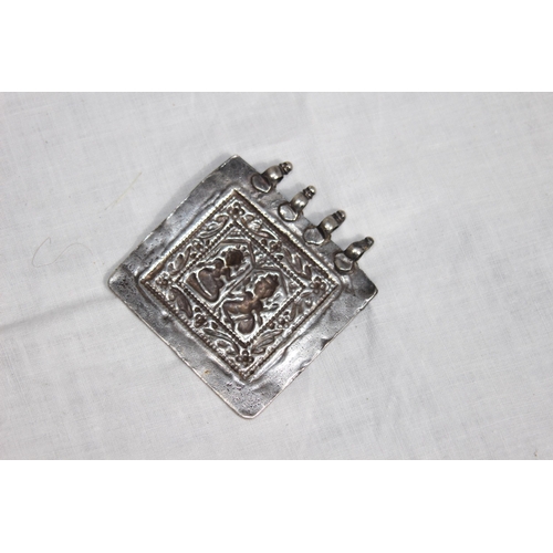 1125 - INDIAN SILVER WHITE PANEL FEATURING DEITIES - 6 X 7CM