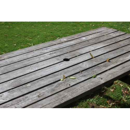 146 - WOODEN PICNIC BENCH
152 X 68 X 149CM