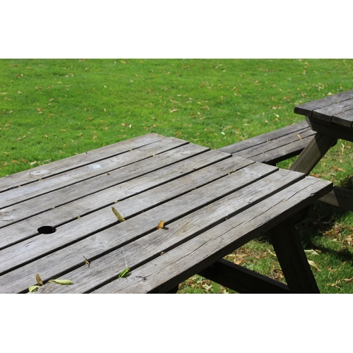 146 - WOODEN PICNIC BENCH
152 X 68 X 149CM