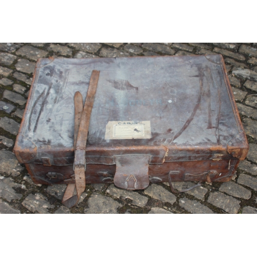 19 - 3 X VINTAGE LEATHER TRAVEL CASES 
94 X 38 X 58CM