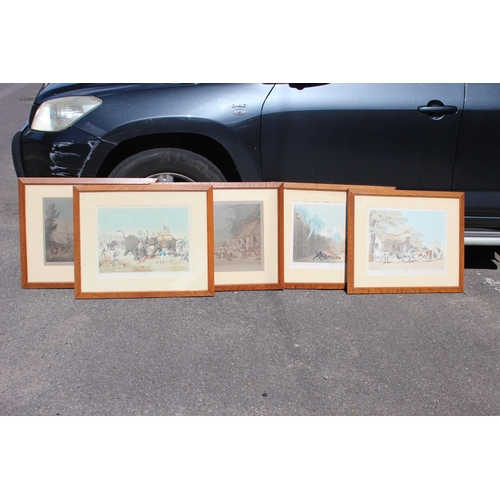 178 - 5 X ANTIQUE SERIES OF PRINTS DEPICTING FAR EAST
70 X 59CM