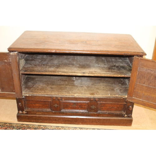 29 - EDWARDIAN OAK CARVED SIDEBOARD  
119 X 78 X 58CM