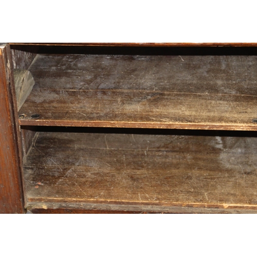 29 - EDWARDIAN OAK CARVED SIDEBOARD  
119 X 78 X 58CM