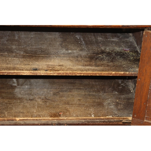 29 - EDWARDIAN OAK CARVED SIDEBOARD  
119 X 78 X 58CM