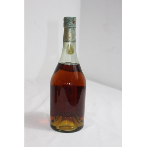 792 - 1960'S BOTTLE OF HINE VSOP VIEUX COGNAC - 24 FL OZS