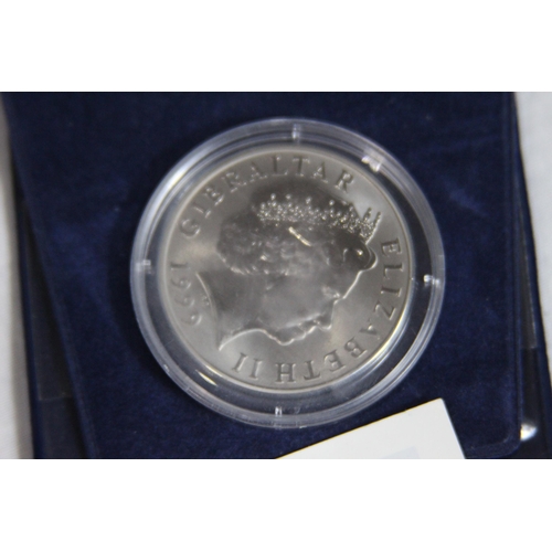 942 - SILVER PROOF FIVE POUND MILLENNIUM COIN 2000 WITH COA