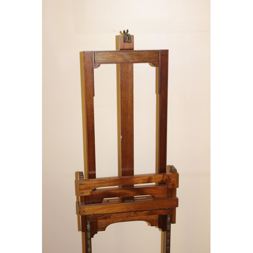 446 - VINTAGE ARTIST EASEL