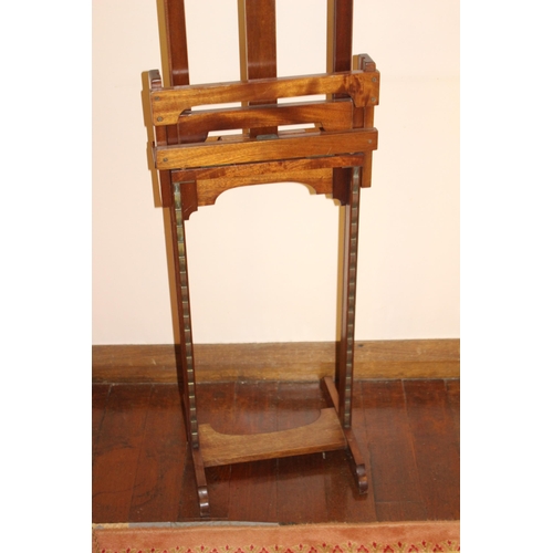 446 - VINTAGE ARTIST EASEL