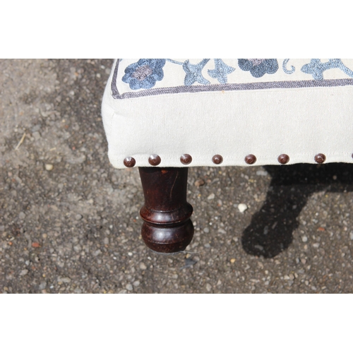 2 - SMALL FOOT STOOL 
40 X 40CM