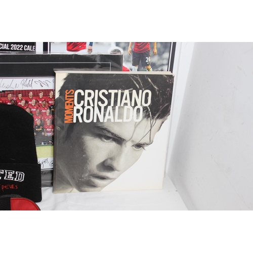 485 - QUANTITY OF MAN UNITED MEMORABILIA