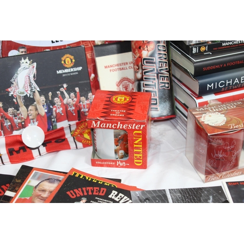 486 - QUANTITY OF MAN UNITED MEMORABILIA