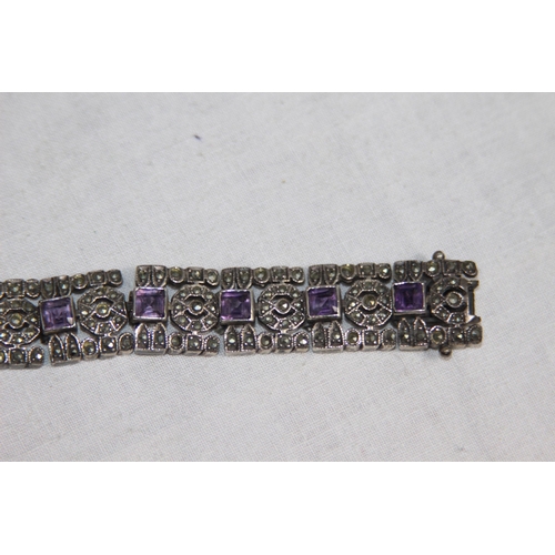 1004 - MULTI PANEL FORM SILVER BRACELET SET WITH PURPLE STONE - 39G