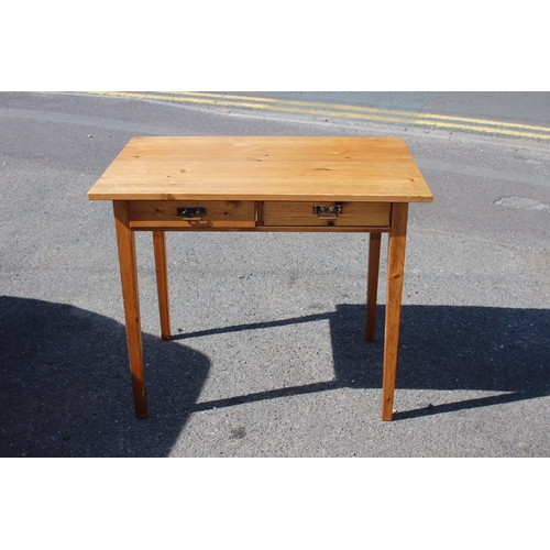 10 - PINE DESK TABLE WITH LOCKABLE DRAWERS 
90 X 58 X 75CM