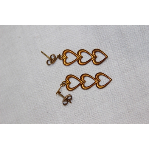 1162 - 9CT GOLD TRIPLE HEART DROP EARRINGS