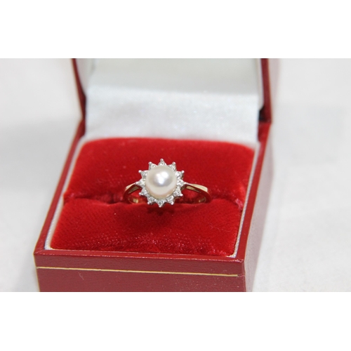 1163 - 9CT GOLD PEARL WITH DIAMOND SURROUND RING - 2.63G - SIZE N