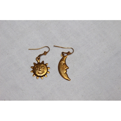 1167 - SUN AND MOON 9CT GOLD EARRINGS