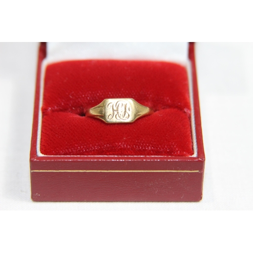 1191 - 9CT GOLD SIGNET RING - 1.6G - SIZE O 1/2