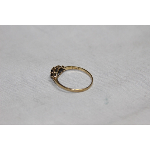 1199 - 9CT GOLD AND SAPPHIRE RING - SIZE P