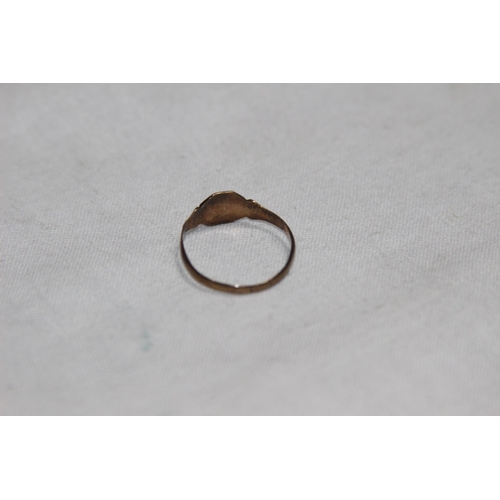 1201 - 9CT GOLD SIGNET RING - BIRMINGHAM 1928 - SIZE N