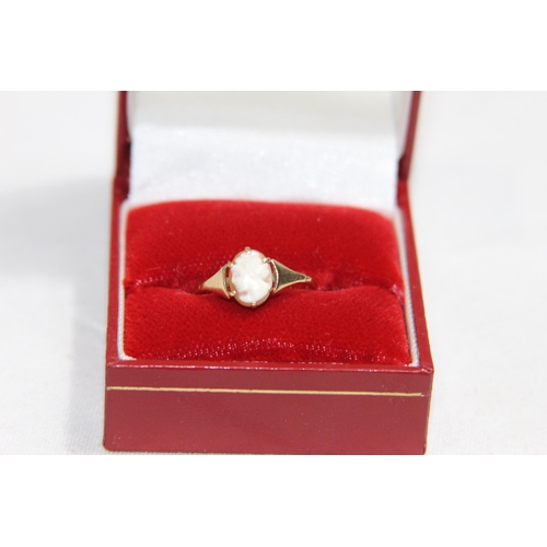 1211 - 9CT GOLD CAMEO RING - SIZE K