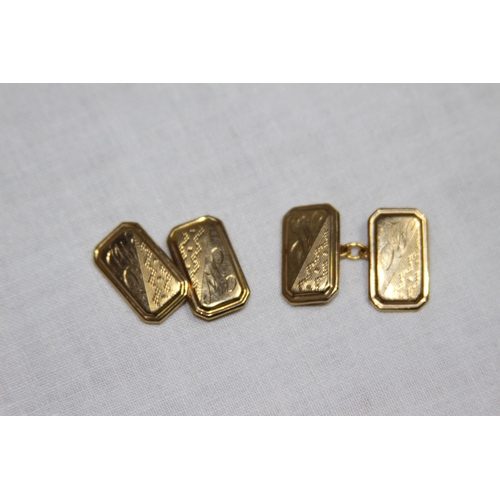 1219 - CASED PAIR OF 9CT GOLD CUFFLINKS - 3G