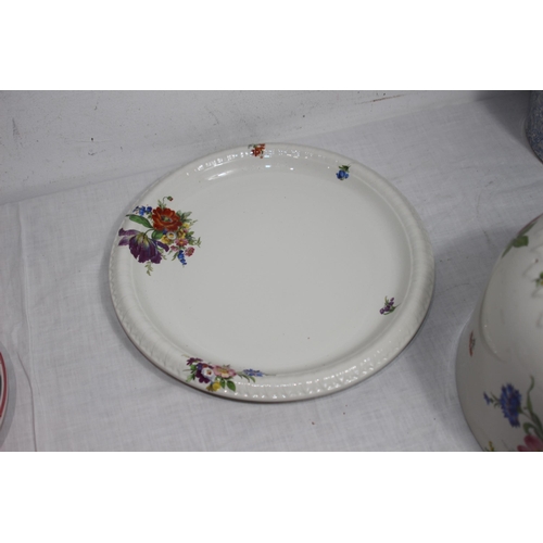 309 - 3 X ANTIQUE CHEESE BOWLS AND VASE
30CM