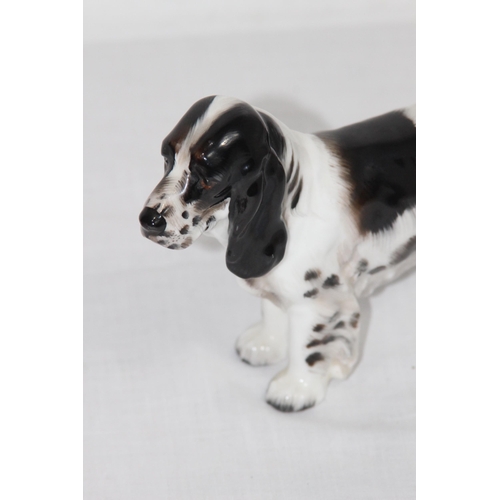 383 - ROYAL DOULTON SPANIEL DOG FIGURINE
18CM