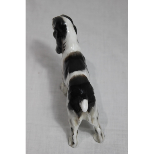 383 - ROYAL DOULTON SPANIEL DOG FIGURINE
18CM