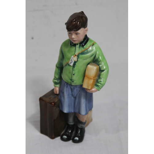 390 - ROYAL DOULTON THE BOY EVACUEE FIGURINE 
21CM