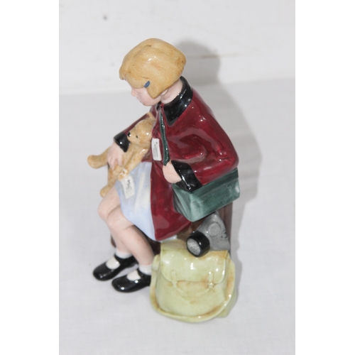 391 - ROYAL DOULTON THE GIRL EVACUEE FIGURINE 
20CM