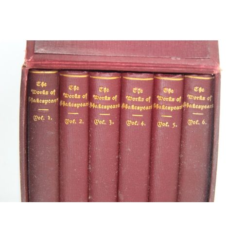 535 - SET OF MINIATURE SHAKESPEARE BOOKS