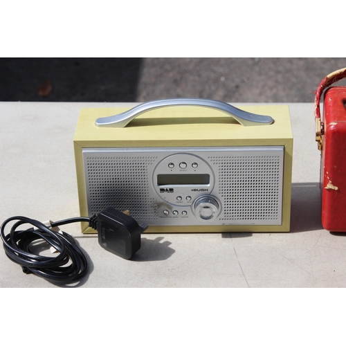 759 - VINTAGE ROBERTS AND DAB RADIO