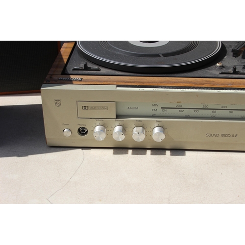 767 - VINTAGE STEREO SYSTEM, VINTAGE TURNTABLE AND PAIR OF SPEAKERS