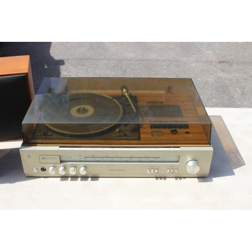 767 - VINTAGE STEREO SYSTEM, VINTAGE TURNTABLE AND PAIR OF SPEAKERS