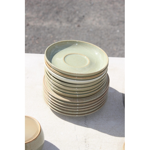 398 - QUANTITY OF DENBY DINNER SERVICE