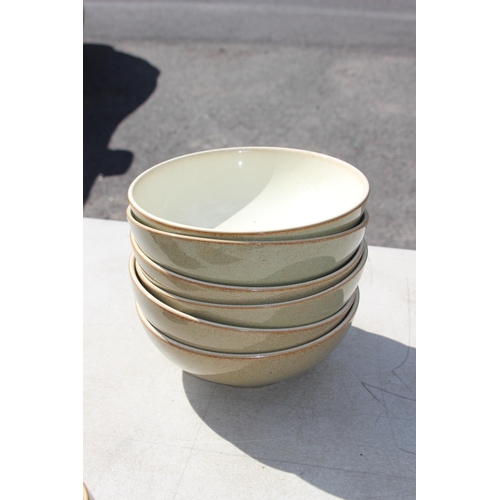 398 - QUANTITY OF DENBY DINNER SERVICE