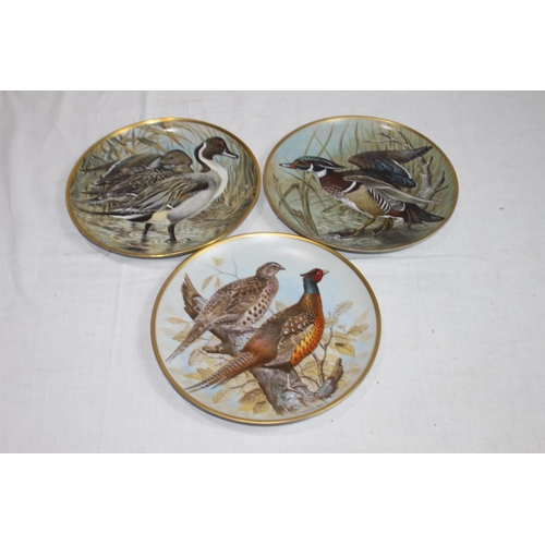 316 - LARGE QUANTITY OF FRANKLIN PORCELAIN BIRD PICTURE PLATES