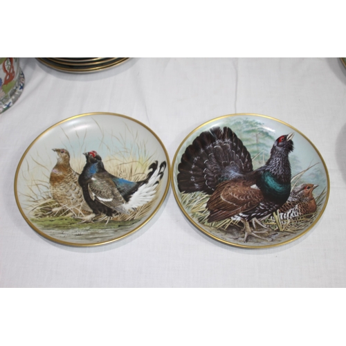 316 - LARGE QUANTITY OF FRANKLIN PORCELAIN BIRD PICTURE PLATES