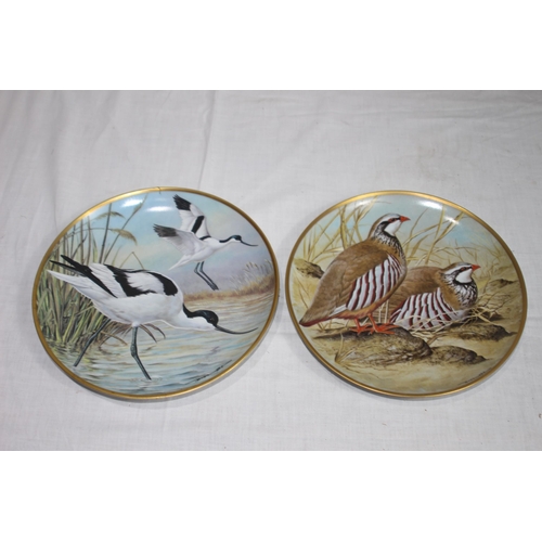 316 - LARGE QUANTITY OF FRANKLIN PORCELAIN BIRD PICTURE PLATES