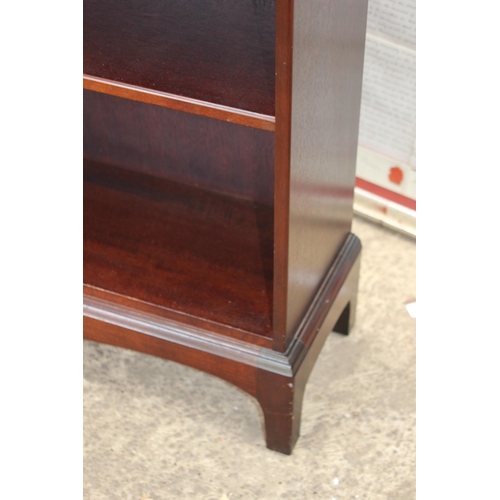 39 - STAG MINSTREL BOOKCASE
88 25 X 169CM