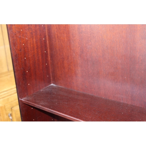 39 - STAG MINSTREL BOOKCASE
88 25 X 169CM