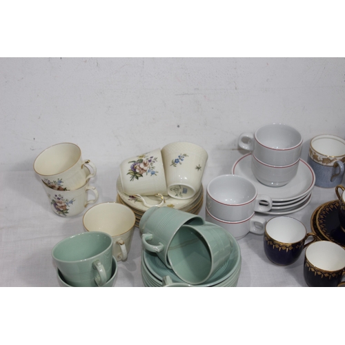 355 - BOX OF VARIOUS VINTAGE CABINET CUPS AND SAUCERS