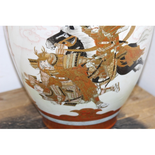 364 - LARGE ANTIQUE JAPENESE VASE - A/F
46CM