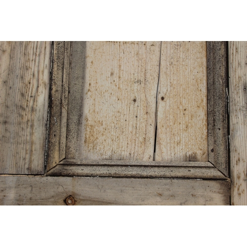 44 - ANTIQUE PINE DOOR
210 X 91CM