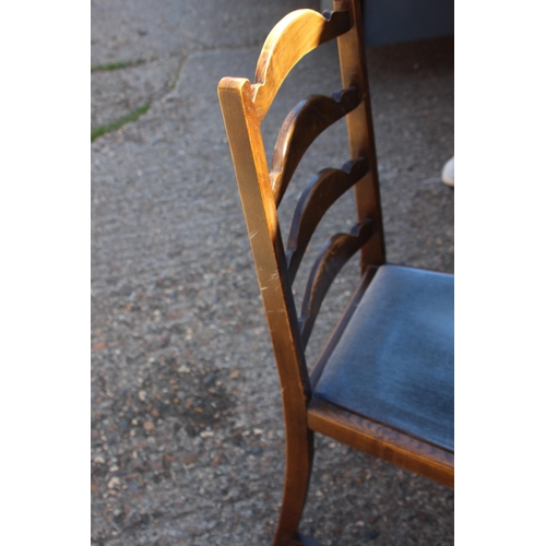 72 - VINTAGE EXTENDING TABLE AND 6 CHAIRS 
183 X 80 X 73CM