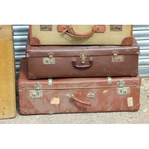 126 - 7 X VINTAGE SUITCASES 
78 X 47 X 24CM