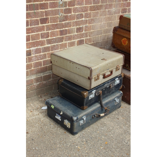 127 - 7 X VINTAGE SUITCASES 
90 X 53 X 34CM