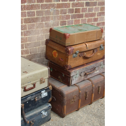 127 - 7 X VINTAGE SUITCASES 
90 X 53 X 34CM